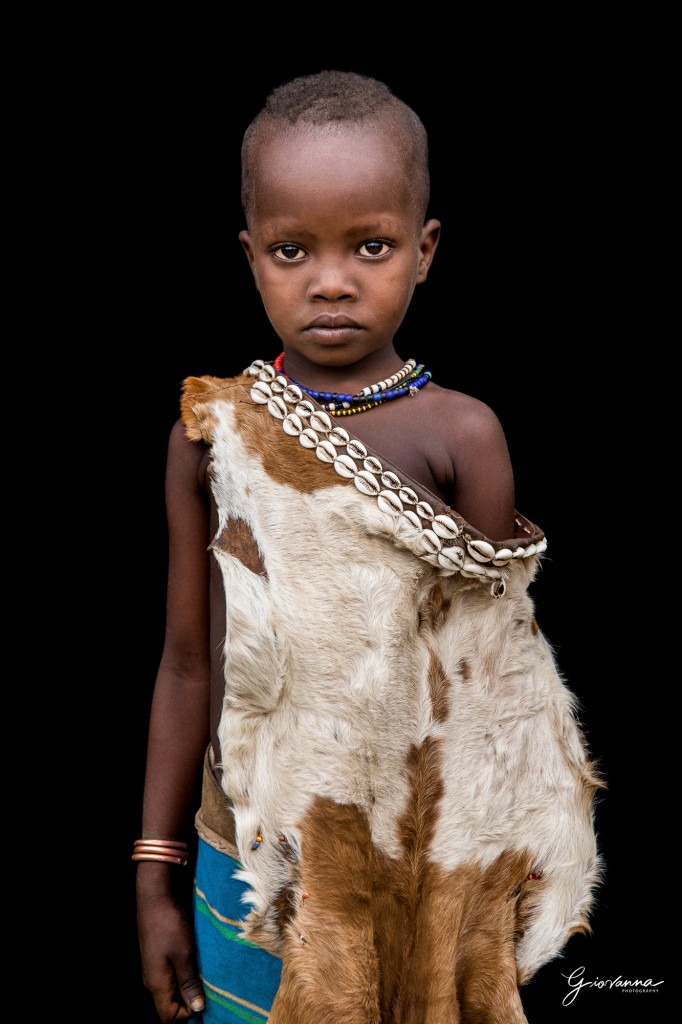 ARLANA-Little-girl-from-Hamar-tribe-ARLANA-Little-girl-from-Hamar-tribe-A83A0816-Edit--682x1024